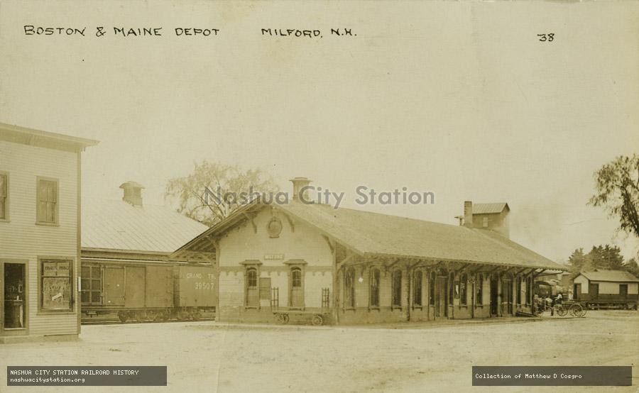 Postcard: Boston & Maine Depot, Milford, N.H.